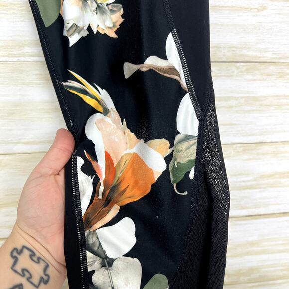 Athleta Blossom Intuition 7/8 Tight - Picture 5 of 10